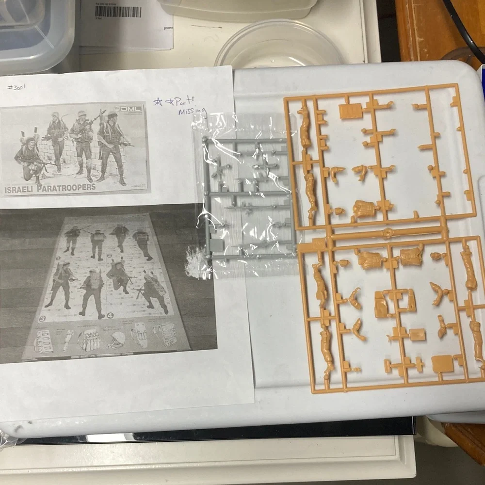 DML Paratroopers, kit #3001, 1/35 model figure kit, no box, one figure missing